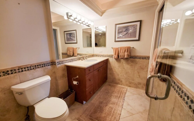 Vinncent's Sea Isles Condo