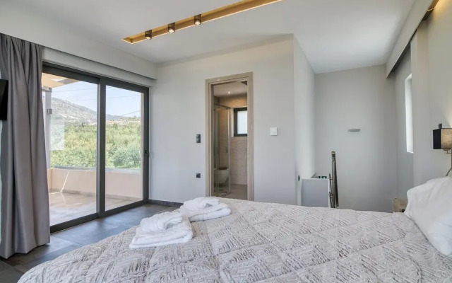 Serenity Suites Sea View 3