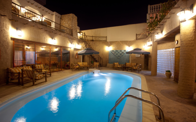 Al Liwan Suites