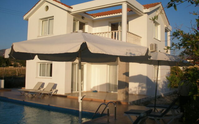 Aphrodite Gardens Holiday Villas