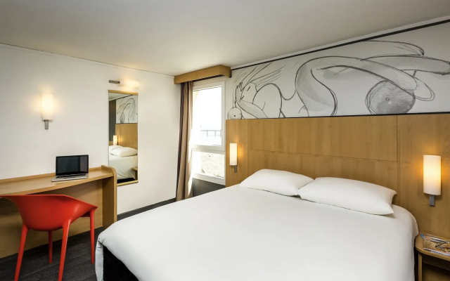 ibis Roscoff bord de mer