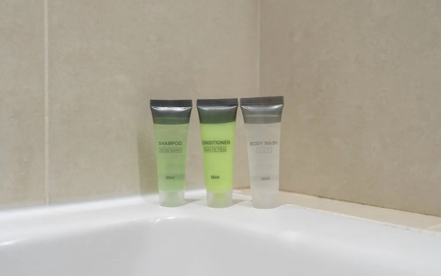 Peaceful 1-bedroom Apartment for 4 in Downtown