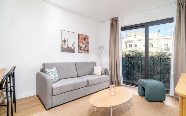 Limehome Barcelona Plaça Pirineus