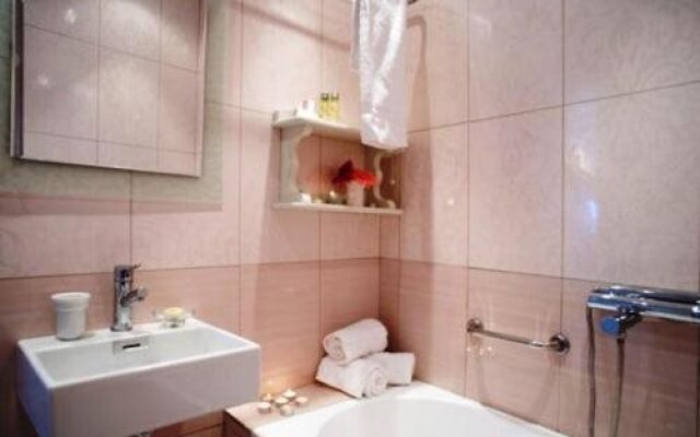 Hotel Timoleon
