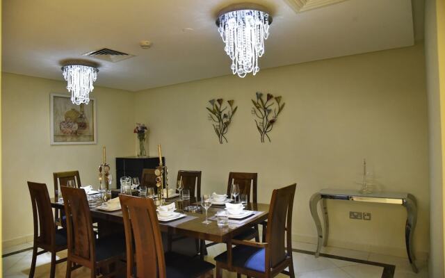 3 BR Spectacular view in Marina