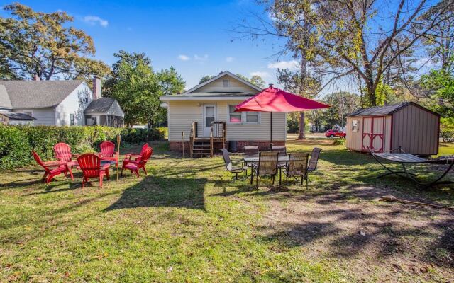 The Broadfoot Bungalow