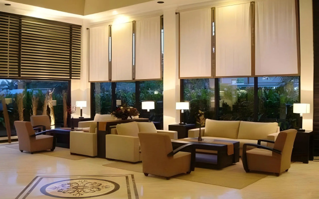Grand Kecubung Hotel