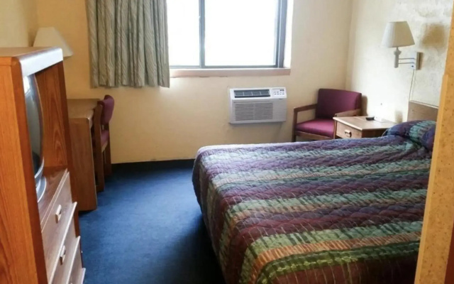 Motel 6-Moline, IL