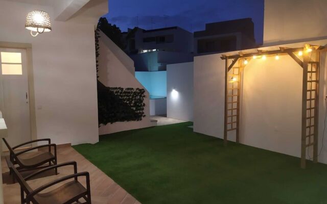 Casa c/ Piscina e Terraço em Faromystay
