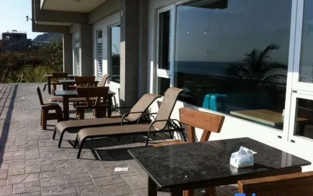 Whitecaps Hostel