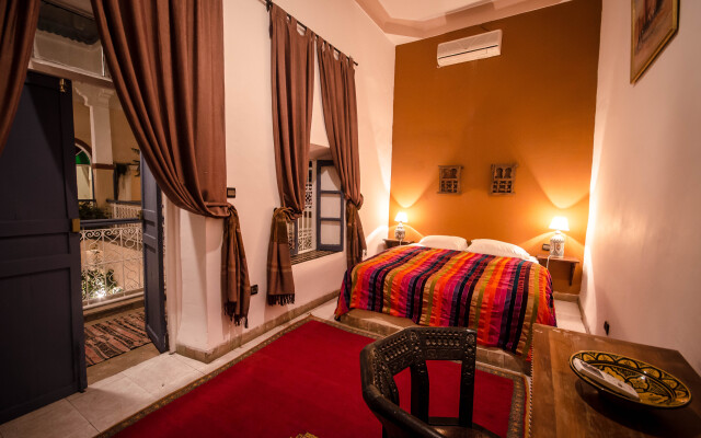 Riad Azalia