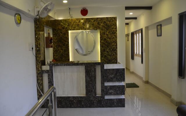 OYO 8074 Hotel G 9