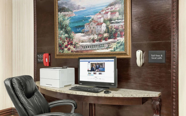 Hampton Inn Commerce