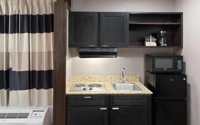 Ramada by Wyndham El Paso