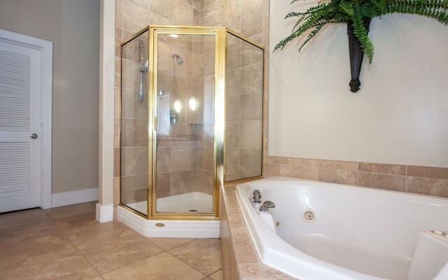 Crd0101 2 Bedroom Condo