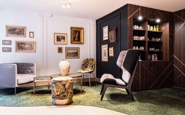 Aigle Noir Hotel Fontainebleau -  MGallery Collection