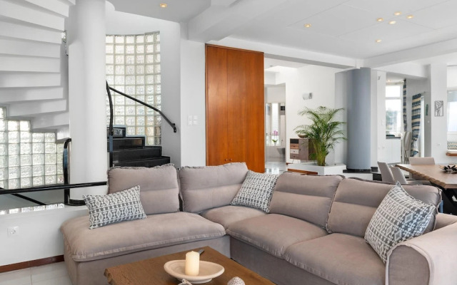 Monte Smith Luxury Villa
