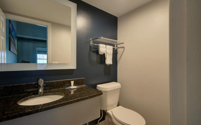 Clarion Pointe Tampa-Brandon Near Fairgrounds and Casino