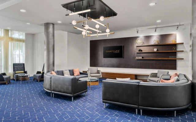 Courtyard by Marriott Evansville East