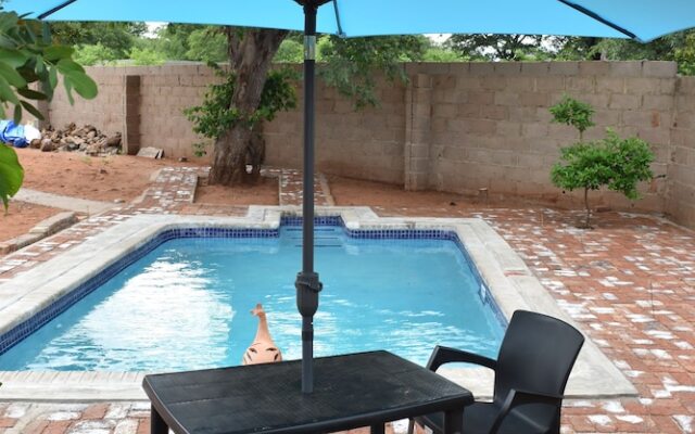 Lulu Guest Lodge
