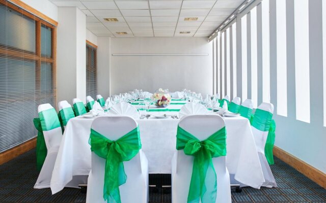 Holiday Inn Express Edinburgh City West by IHG