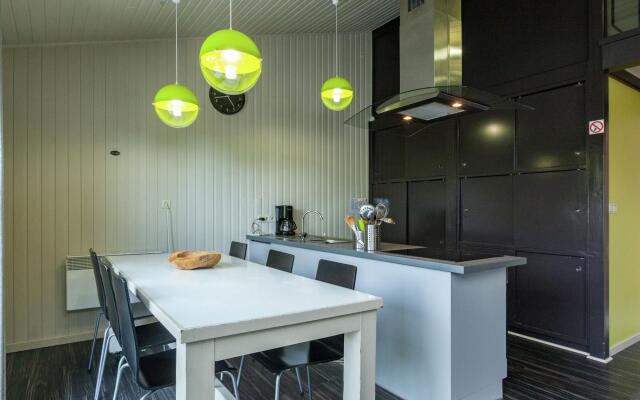 Boutique Chalet in Bullingen Near Lake