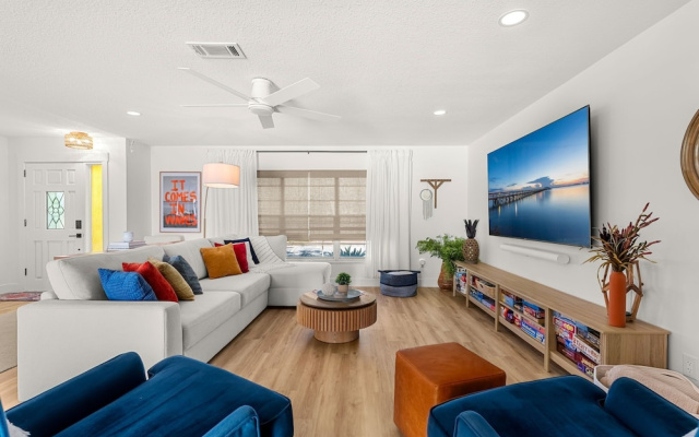 1258 Seminole Drive