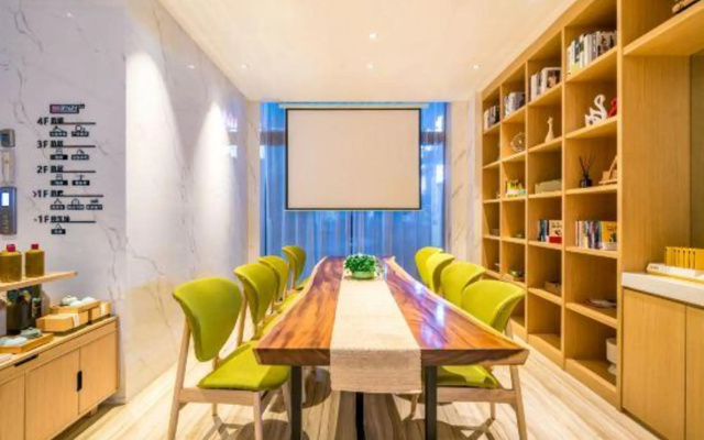 Pinyun · Qingju Hotel