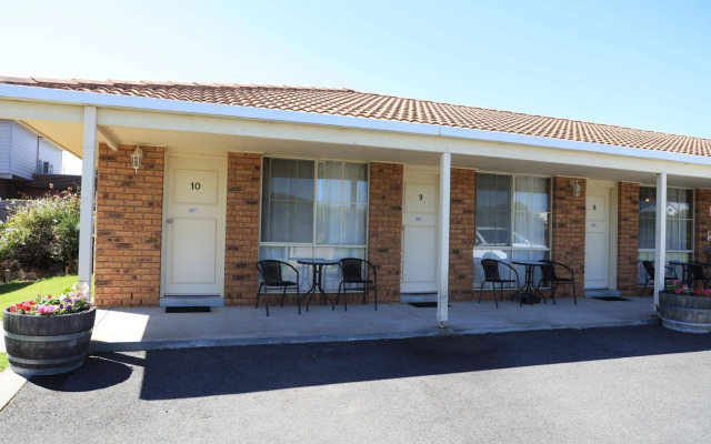 Quays Motel San Remo
