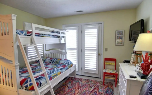 Turtle Cove (formerly Fiddler's Green) 4 Bedroom Home by RedAwning