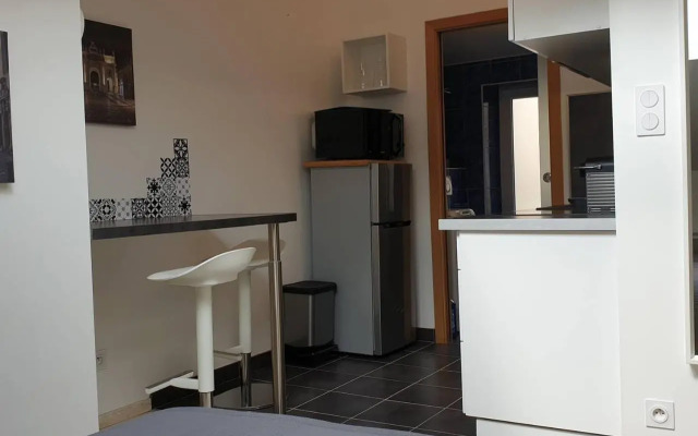 joli studio calme coeur de ville