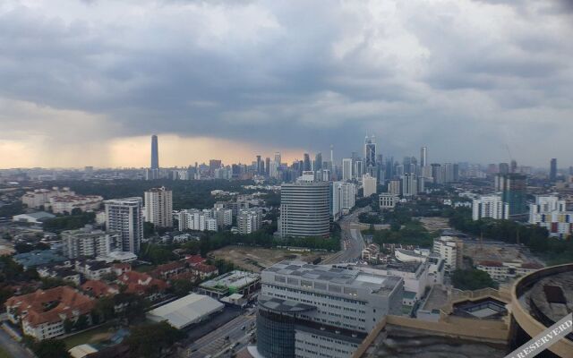 My Casa Spacious Apartment Near KLCC