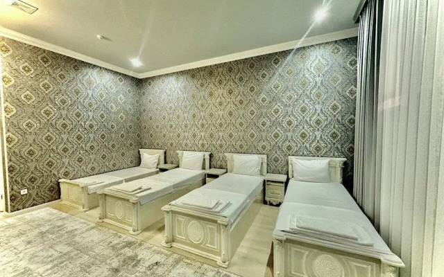 Almir Hotel