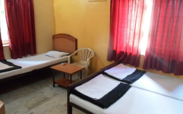 Hotel Monica Lodging And Bording