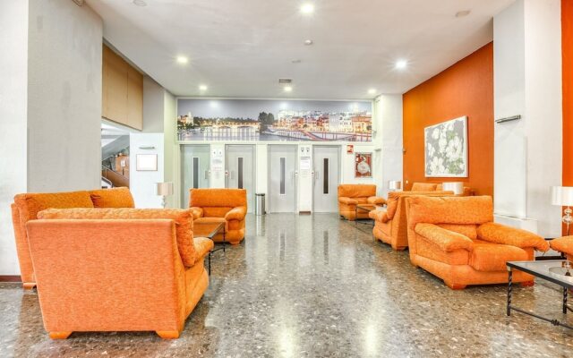 Elegant Holiday Home in Seville near River Guadalquivir