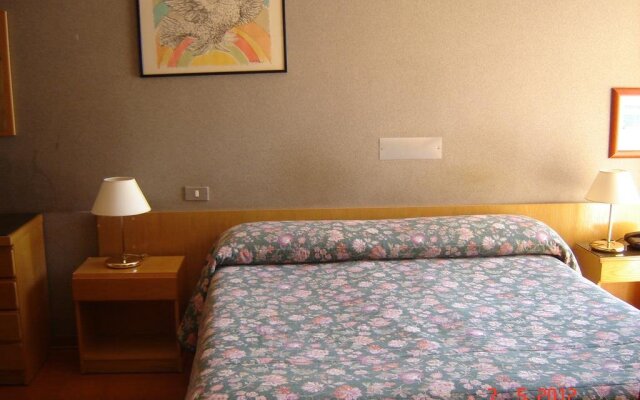 Hotel Ideal
