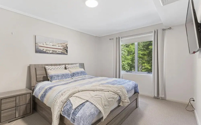 Scirocco, Unit 7, 21-23 Tomaree Street