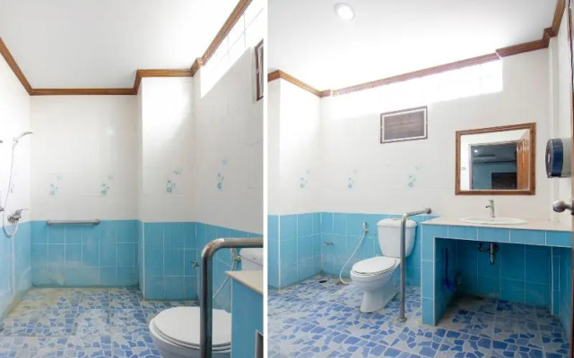 OYO 75334 Train Hotel