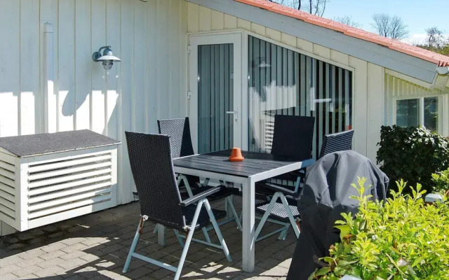 8 Person Holiday Home in Oksbol