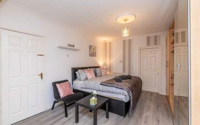 Luxury Codsall Studio