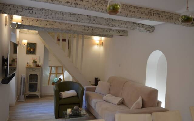 Charming Duplex Apartment 4 Persons in Port of Nice District