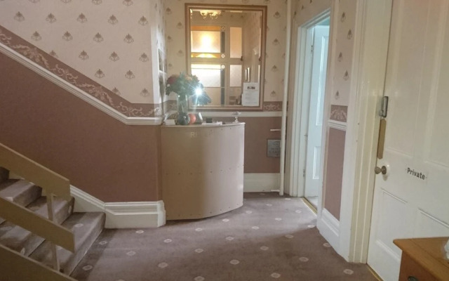 Heathcliff House, Exclusively for Adults, Free Large Car Park