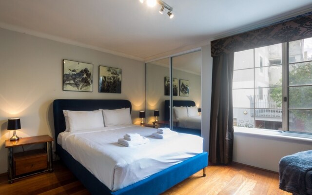 Roomy & Light-filled Apartment, Central Location