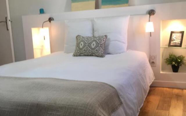 Au Coeur du Port Rue Rusca