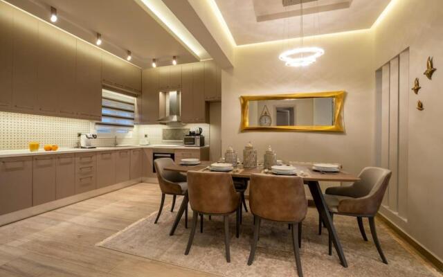 Maison De Luxx A10, Cozy Apartment with Garden In Larissa