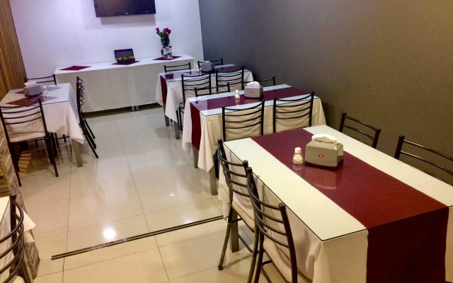 Hostal El Roble