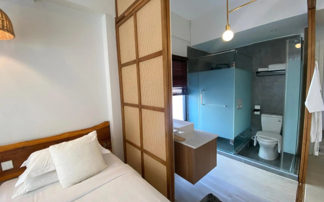 YOLO Bangkok Boutique Hotel
