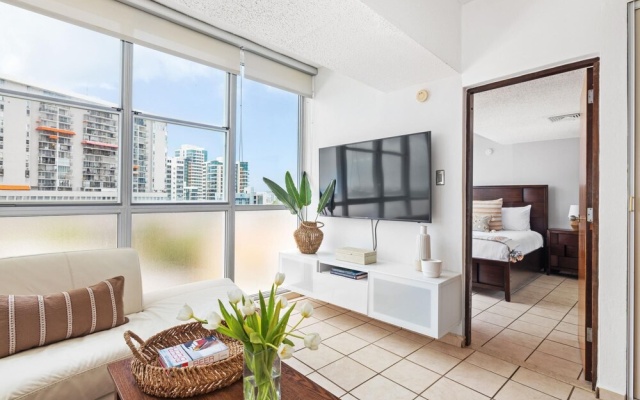Las Brisas Flat 1 Bedroom Apartment Located Steps From Trendy Restaurants Bars — фото 5