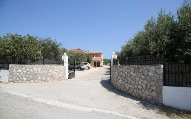 Hercules and Achilles Studios 2