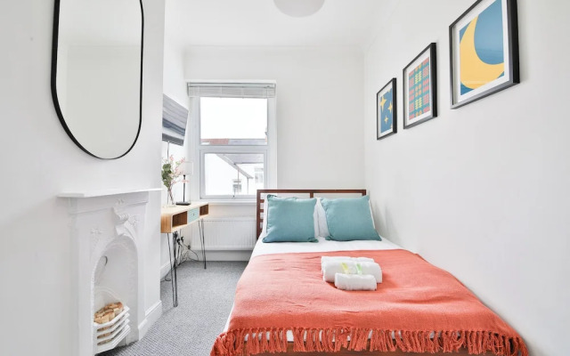 Stunning 2 Bedroom Cardiff Bay House